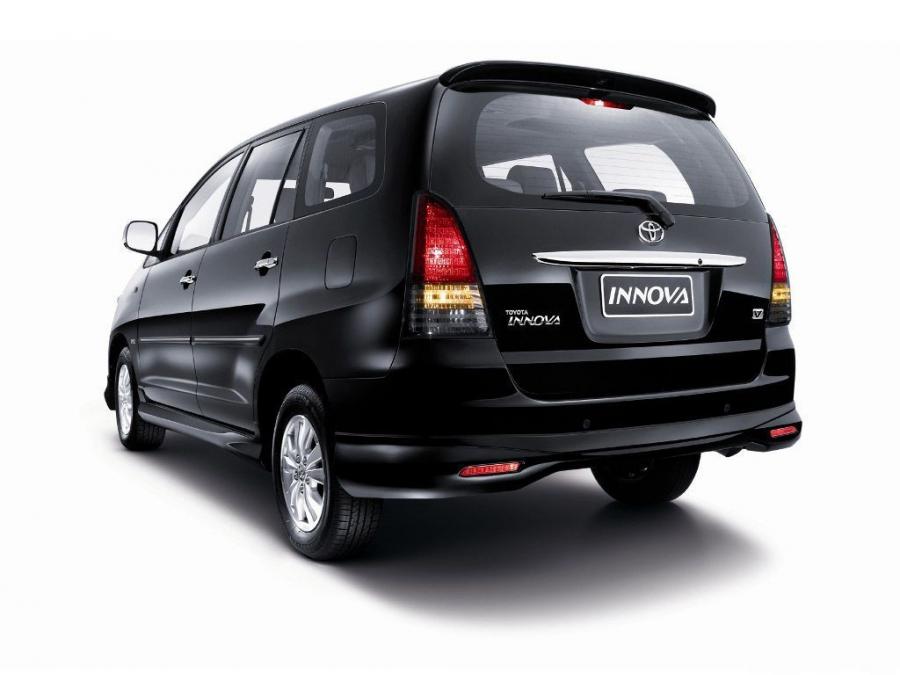  Toyota Innova V 2009 года  (фото 2 из 2)
